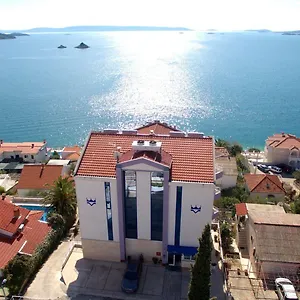 Hotel Viktorija Seget Vranjica